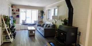2224 Maple Street Gallery 9