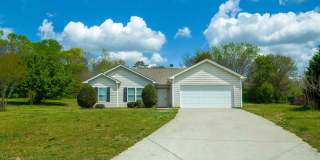 77 GRAY FIELD CT | 4 BED 2 BATH IN JACKSON CO. Gallery 1
