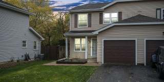 Beautiful Townhouse In Naperville Gallery 3