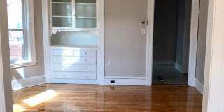 Modern Brighton 4-bed/2-bath with Deck Gallery 16