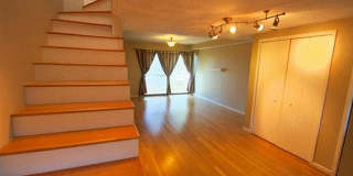 Charming 2 Bedroom Gallery 4