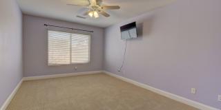 5 bed / 3 bath / 3 car with Pool & Spa Gallery 13