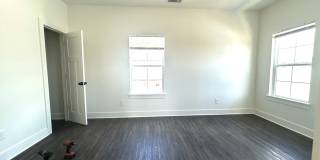 1960 West Stone StreetUnit #2 Gallery 16