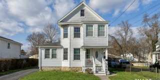 108 Adams Street Gallery 1