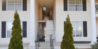 Adorable 2BD/2BA condo in Sanbyrn Hall, water, pool & gym included! Adorable 2BD/2BA condo in Sanbyrn Hall, water, pool & gym included! Gallery 1