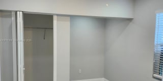 1023 SW 12th Ct Gallery 12