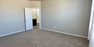 Recently REDUCED!  Beautiful 5 Bedroom Home in Desert Ridge Gallery 23