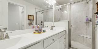 17414 SOUTHERN SHORES Drive Gallery 19