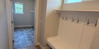 Spacious 6-Bedroom Home for Rent in Lehi Gallery 11