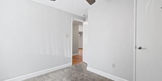 Lincoln Park Apartments Gallery 16