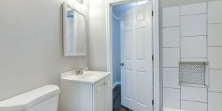 Large East Savannah 2BR/1BA Home For Rent Gallery 13