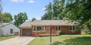 Move-In Ready 4 Bedroom Home in the Heart of Champaign Gallery 1