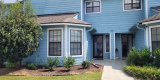 Furnished 3 BR, 3 BH Townhouse in Wilmington! Gallery 1