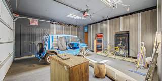 6711 East Camelback Road Gallery 14