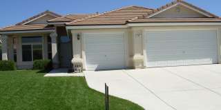 Spacious and Clean  Four Bedroom, Two Bath with attached 3 car garage home in Nipomo Gallery 1