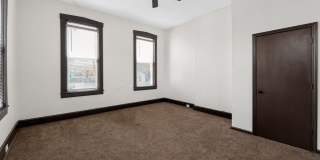 Charming 2BR Townhome in Saint Louis Gallery 6