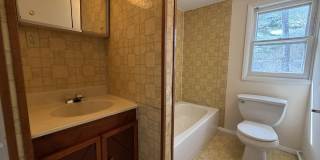 1037 Chipperfield Drive Gallery 19