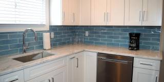 100 18th Avenue Gallery 7