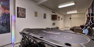 1027 W 19TH Street Gallery 50