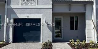 621 SE 13th St Cir Gallery 1