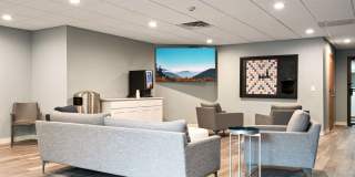 Laurel West End Gallery 12