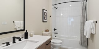 AMLI Broadway Park Gallery 7