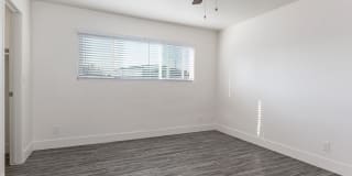 Laurel Pointe Gallery 3