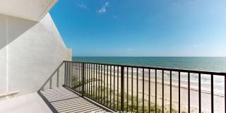 2100 OCEAN Drive Gallery 39