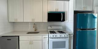 681 Rhinelander Ave Gallery 3