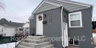 2104 East 12th Street - 2 Gallery 1