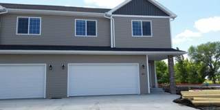 3 Bed 3 Bath Twin Home Gallery 1