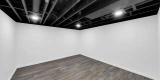 107 Bloomfield Boulevard Gallery 30