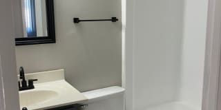 Candlelite Apartments Gallery 73