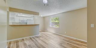 Green Oaks Apartments Gallery 7