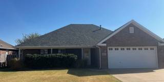 Great 3 Bedroom! Bellview Location! Great 3 Bedroom! Bellview Location! Gallery 1