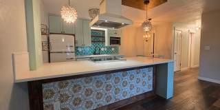 Stylish Ground Level Condo 2 Bedroom 2 Bath! Gallery 5