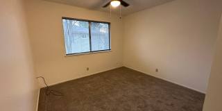 Cozy 2 Bedroom unit with community pool! Gallery 11