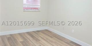 4950 Tradewinds Ter Gallery 32