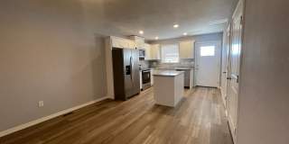 Luxury Lake Living Starts Here – Brand-New 2 Bed, 2 Bath House in Kimberling City- Year Round Vacation Home Gallery 1