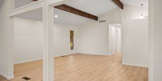 875 Brandon Circle Gallery 4
