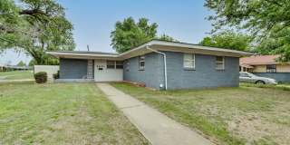 JUST HIT THE MARKET!!! 3 bedroom 1.5 bathroom Gallery 4