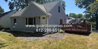 Blaine House on Large Corner Lot, Updated Kitchen & Baths, Family Room, Private Deck Area Gallery 1