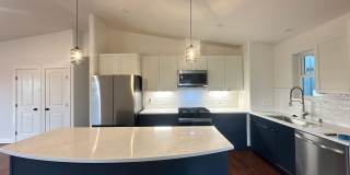 3 Bed/2Bath duplex with Garage in North Pole, tenant only pays electric Gallery 1