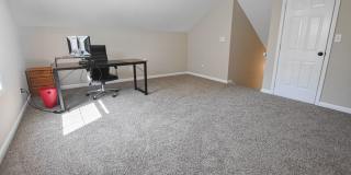 Pet Friendly Three Bedroom with Bonus! Gallery 20