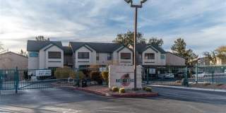 5151 Lindell Road Gallery 1