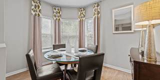 Avana Lexington Gallery 16