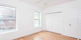 1050 W Catalpa Ave Gallery 1