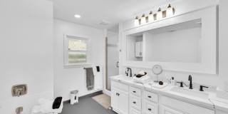 1948 Sunset Dr Gallery 35