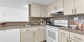 9785 Nob Hill Ct Gallery 2