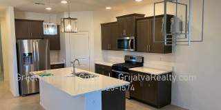 4 Bed, 3 Bath House + Den + Loft in Gladden Farms * MOVE-IN SPECIAL* (Moore Rd/Tangerine Farms) Gallery 5